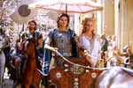 <b>«Троя» (2004) </b>
<br>
Высокобюджетный пеплум, основанный на «Илиаде» Гомера и других произведениях Троянского цикла. В фильме Вольфганга Петерсена Блум сыграл троянского принца Париса, который отбивает у спартанского царя жену — и тем самым развязывает войну. 