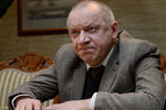 Сергей Арцибашев во время съемок сцены фильма Юрия Быкова «Дурак». 2014 год