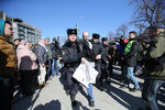 Во время задержания участника несанкционированной акции оппозиции против коррупции на Пушкинской площади, 26 марта 2017 года