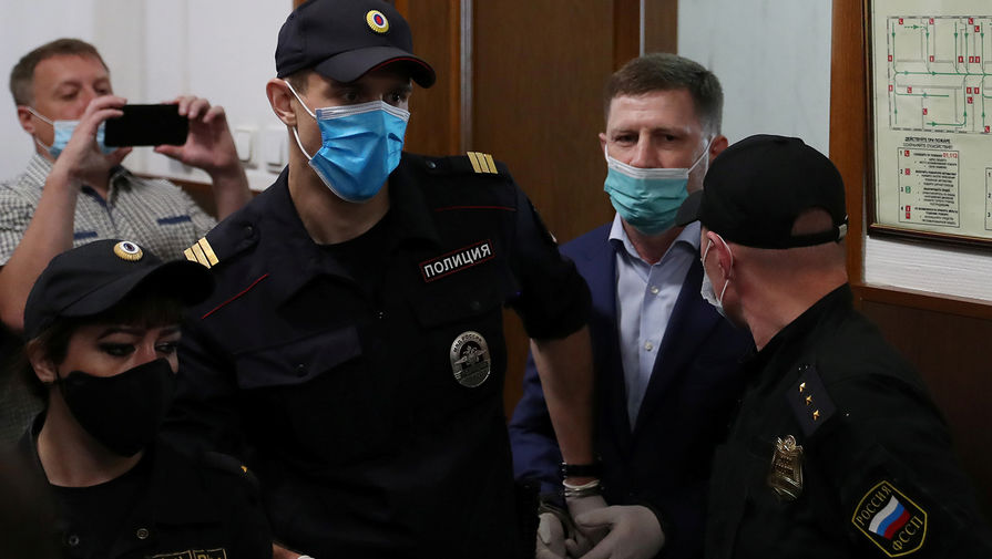 Губернатор Хабаровского края Сергей Фургал в Басманном суде Москвы, 10 июля 2020 года
