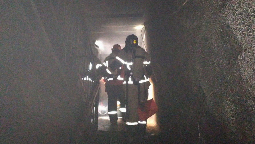 На&nbsp;месте пожара в&nbsp;девятиэтажном жилом доме в&nbsp;Екатеринбурге, 12&nbsp;января 2021&nbsp;года