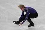 На нынешнем чемпионате Европы Плющенко из-за травмы пришлось отказаться от четверных прыжков