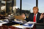 Дональд Трамп в своем офисе, 2006 год 