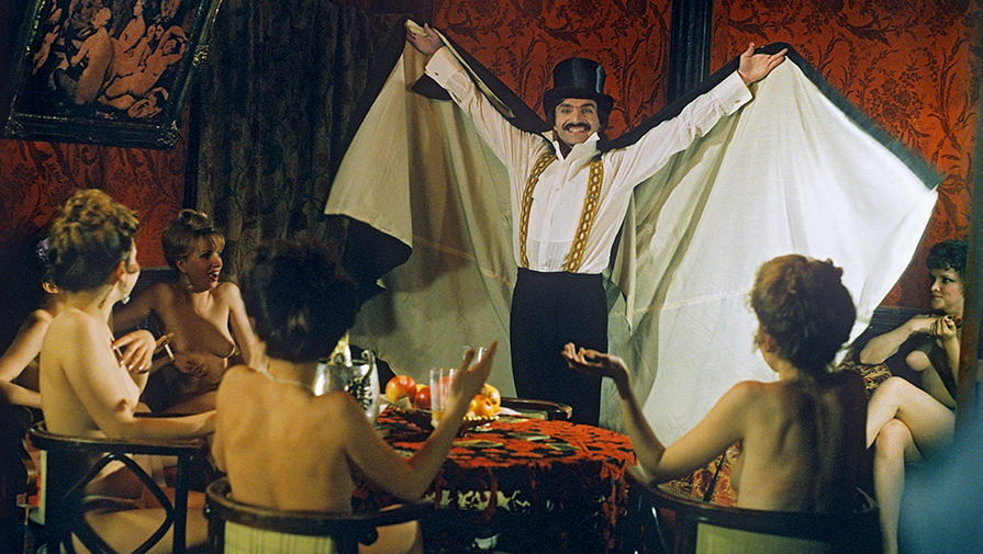 Кадр из&nbsp;фильма Василия Панина &laquo;Захочу &mdash; полюблю&raquo;, 1990&nbsp;год