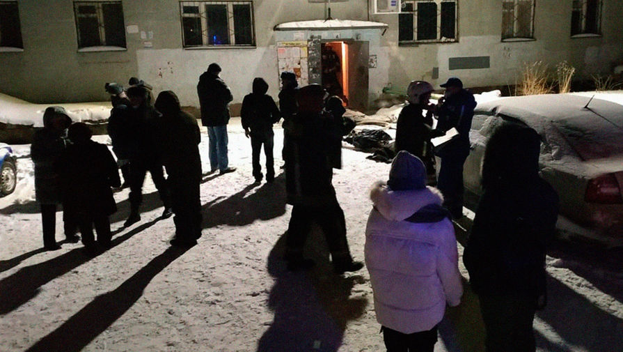 На&nbsp;месте пожара в&nbsp;девятиэтажном жилом доме в&nbsp;Екатеринбурге, 12&nbsp;января 2021&nbsp;года