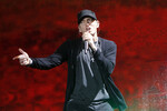 В 2000 году Эминем выпустил “The Marshall Mathers LP”, который установил рекорд в США как самый быстро продаваемый рэп-альбом. Невероятный успех диска, в который вошли провокационные хиты «The Real Slim Shady» и «Stan», вызвал много споров из-за предполагаемой гомофобии в текстах.
