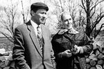 Василий Шукшин и Лидия Федосеева-Шукшина в фильме «Калина красная», 1973 год