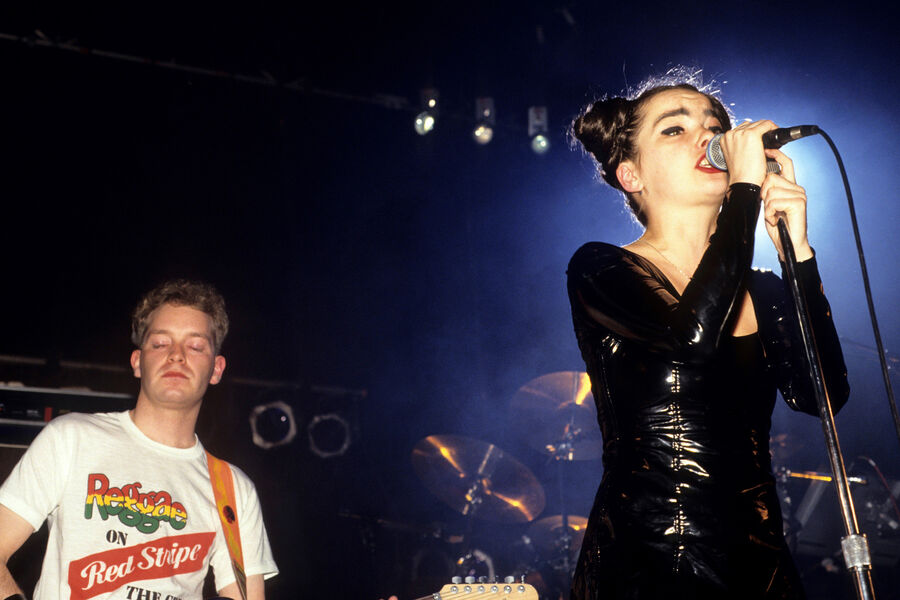 Бьорк выступает в&nbsp;составе группы Sugarcubes в&nbsp;Нью-Йорке, 1992&nbsp;год