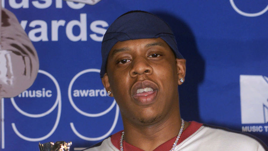 1999 год. Джей-Зи с премией MTV Video Awards за лучшее рэп-видео с песней «Can I Get A...