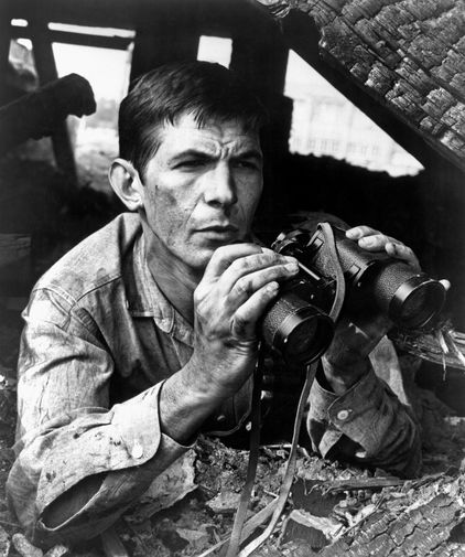 Леонард Нимой на&nbsp;съемках фильма &laquo;Балкон&raquo; (1963)