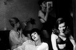 Кадр из фильма «Жить своей жизнью» (1962)