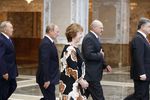 Белоруссия. Минск. 26 августа. Президент Украины Петр Порошенко, верховный представитель Евросоюза по внешним делам и политике безопасности Кэтрин Эштон, президент Белоруссии Александр Лукашенко, президент России Владимир Путин и президент Казахстана Нурсултан Назарбаев перед началом встречи в формате Таможенный союз — Украина — Евросоюз