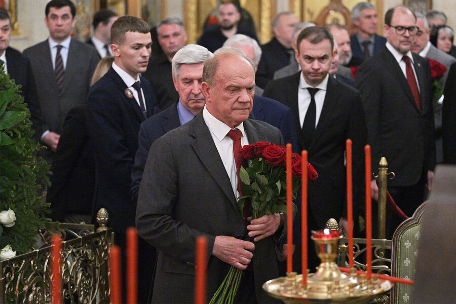 Лидер КПРФ Геннадий Зюганов на&nbsp;церемонии прощания с&nbsp;депутатом Госдумы, исследователем Арктики и Антарктики Артуром Чилингаровым в&nbsp;Преображенской церкви храма Христа Спасителя, 4&nbsp;июня 2024&nbsp;года