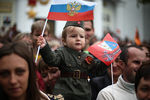 Севастополь. 9 Мая. Жители города во время парада Победы