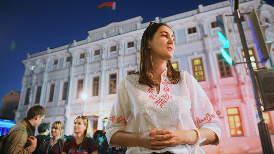 Люди, желающие проголосовать на&nbsp;выборах президента Белоруссии, у&nbsp;посольства Белоруссии в&nbsp;Москве, 9 августа 2020 года