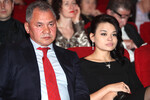 Министр МЧС России Сергей Шойгу с дочерью Ксенией во время премьеры фильма Никиты Михалкова «Утомленные солнцем 2» в Москве, 03 мая 2011 года