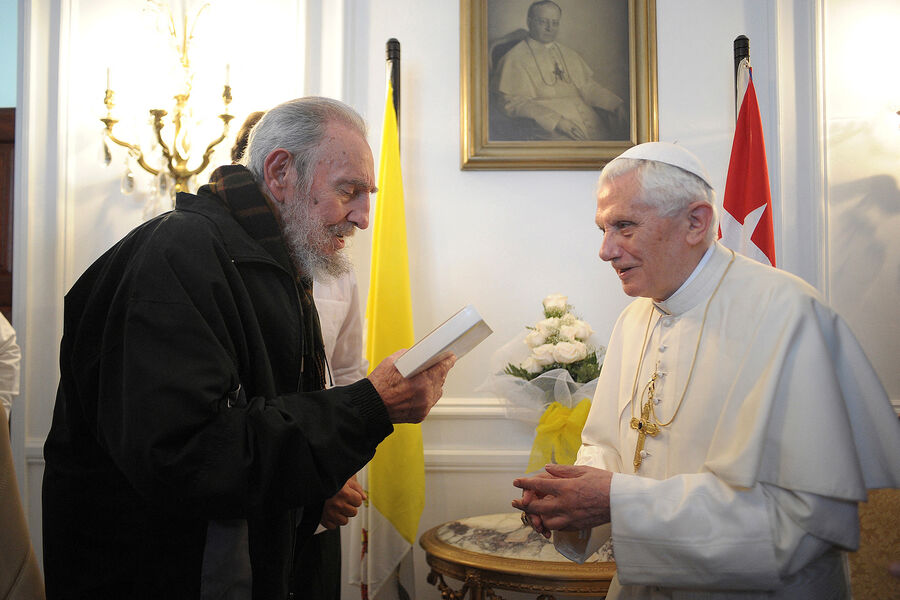 Папа Бенедикт XVI встречается c Фиделем Кастро в&nbsp;Гаване, 2012&nbsp;год