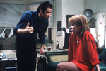 <b>«Прокол» (1981)</b>
<br><br>
Фильм вдохновлен картиной еще одного любимого режиссера Де Пальмы — Микеланджело Антониони. Если в его «Фотоувеличении» («Blow Up») невольным свидетелем убийства становится фотограф, то в «Проколе» («Blow Out») — звукорежиссер, монтирующий низкобюджетный фильм-слэшер.
