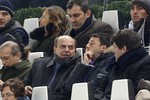 На матче присутствовал лидер Демократической партии Пьер Луиджи Берсани (слева)