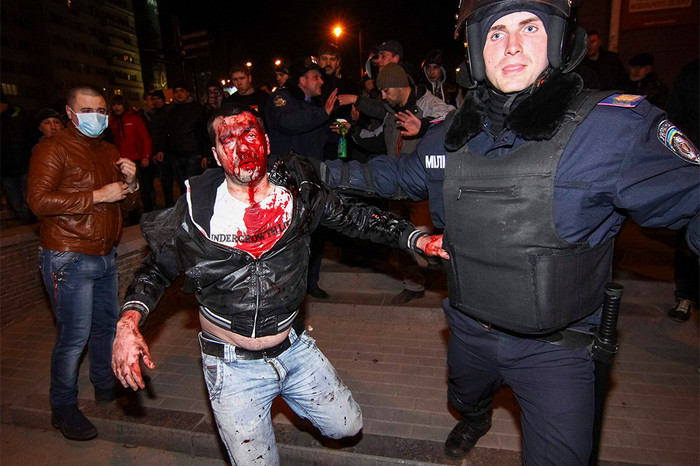 Во время беспорядков на&nbsp;митинге в&nbsp;Донецке 
