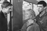 Кадр из фильма по сценарию Геннадия Шпаликова «Я шагаю по Москве» (1963)