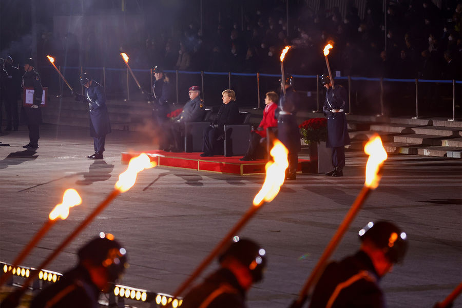 Торжественная церемония в&nbsp;Берлине в&nbsp;честь ухода Ангелы Меркель с&nbsp;поста канцлера, 2&nbsp;декабря 2021&nbsp;года