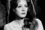 Мэгги Смит образе Дездемоны в экранизации «Отелло» (1965)