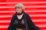 Режиссер Алла Сурикова 