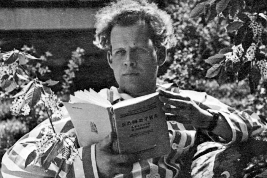 Сергей Эйзенштейн готовится к&nbsp;съемкам фильма &laquo;Генеральная линия&raquo;, 1926&nbsp;год