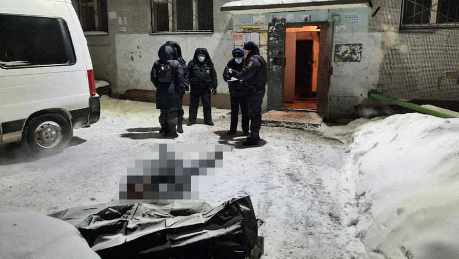 На&nbsp;месте пожара в&nbsp;девятиэтажном жилом доме в&nbsp;Екатеринбурге, 12&nbsp;января 2021&nbsp;года