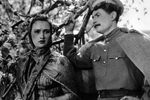 Зинаида Кириенко в роли Натальи и Петр Глебов в роли Григория Мелехова в фильме режиссера Сергея Герасимова «Тихий Дон», 1957 год 