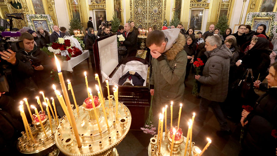 На&nbsp;церемонии прощания с&nbsp;хирургом-онкологом Андреем Павленко в&nbsp;Спасо-Преображенском соборе в&nbsp;Санкт-Петербурге, 6 января 2020 года