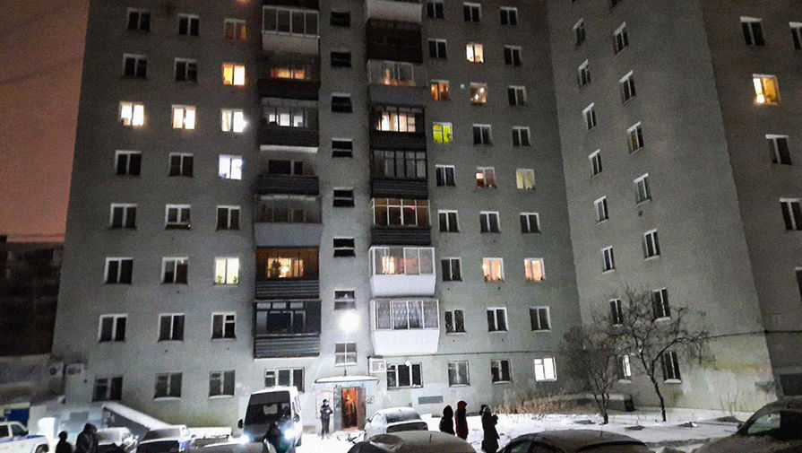 На&nbsp;месте пожара в&nbsp;девятиэтажном жилом доме в&nbsp;Екатеринбурге, 12&nbsp;января 2021&nbsp;года