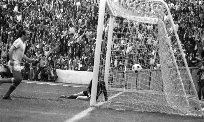 1984&nbsp;год. Матч между&nbsp;командами &laquo;Динамо&raquo; (Тбилиси) и ЦСКА (2:1). Рамаз Шенгелия забивает победный гол в&nbsp;ворота армейцев