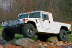 Двухдверный пикап Hummer H1 (выпускался с 1992 по 2005 год)