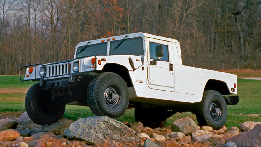 Двухдверный пикап Hummer H1 (выпускался с 1992 по 2005 год)