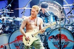 Эдди Ван Хален во время концерта Van Halen в Лас-Вегасе, 2008 год