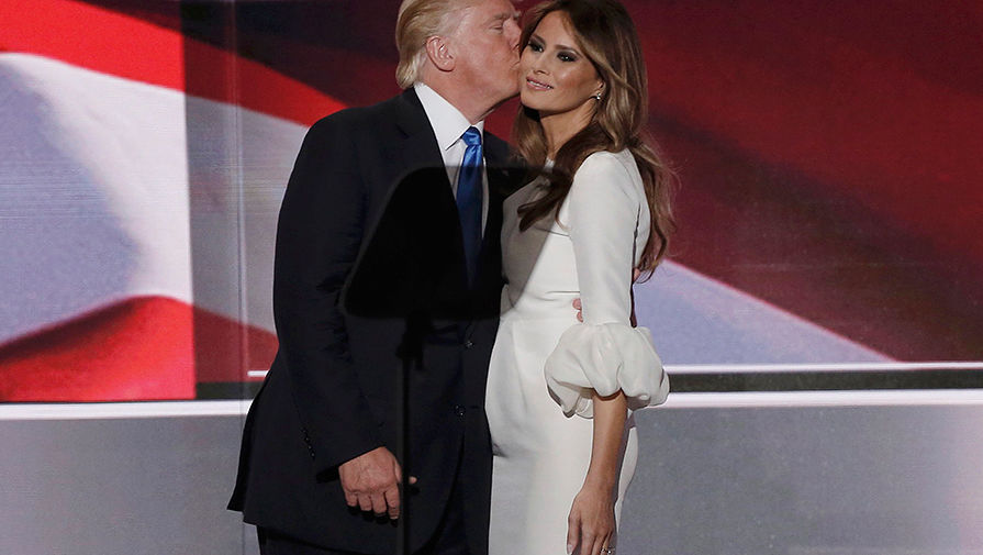 Меланья Трамп с мужем на съезде Республиканской партии