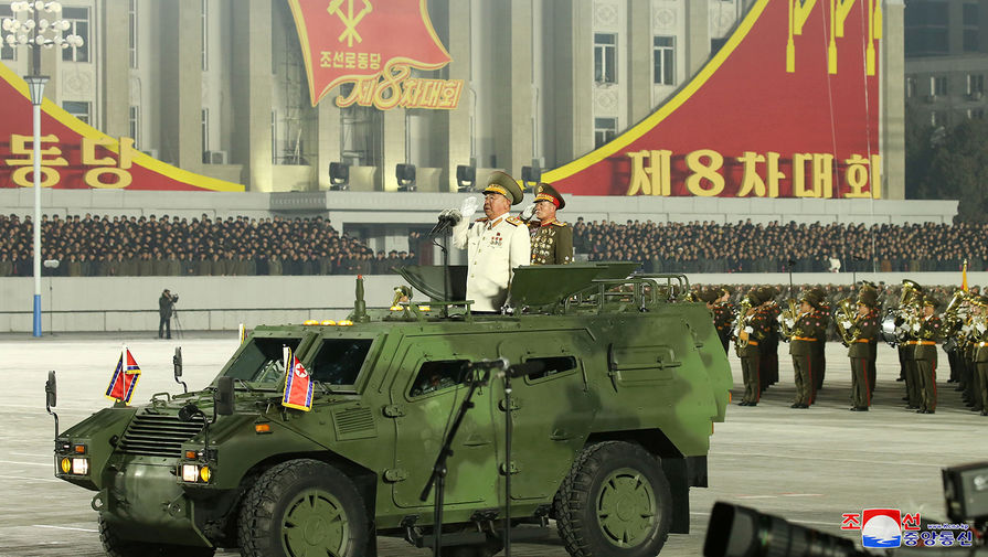 Во время военного парада по&nbsp;случаю VIII съезда Трудовой партии Северной Кореи, Пхеньян, 15&nbsp;января 2021&nbsp;года