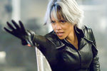 В&nbsp;фантастическом боевике «Люди Икс» Холли предстала в&nbsp;образе мутанта-супергероя Шторм. Это один из&nbsp;самых прибыльных фильмов в&nbsp;арсенале актрисы