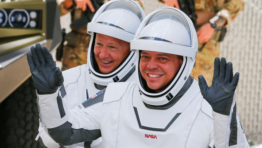 Перед запуском космического корабля Crew Dragon на стартовой площадке на мысе Канаверал, штат Флорида, США, 30 мая 2020 года