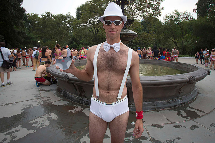 Лучше всех одетый участник Underwear Run