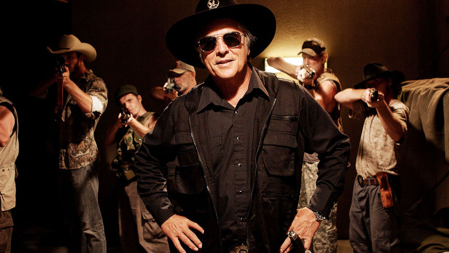 Дон Джонсон в фильме «Мачете» (2010)