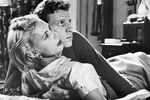 Кадр из фильма «Поцелуй убийцы» (1954)
